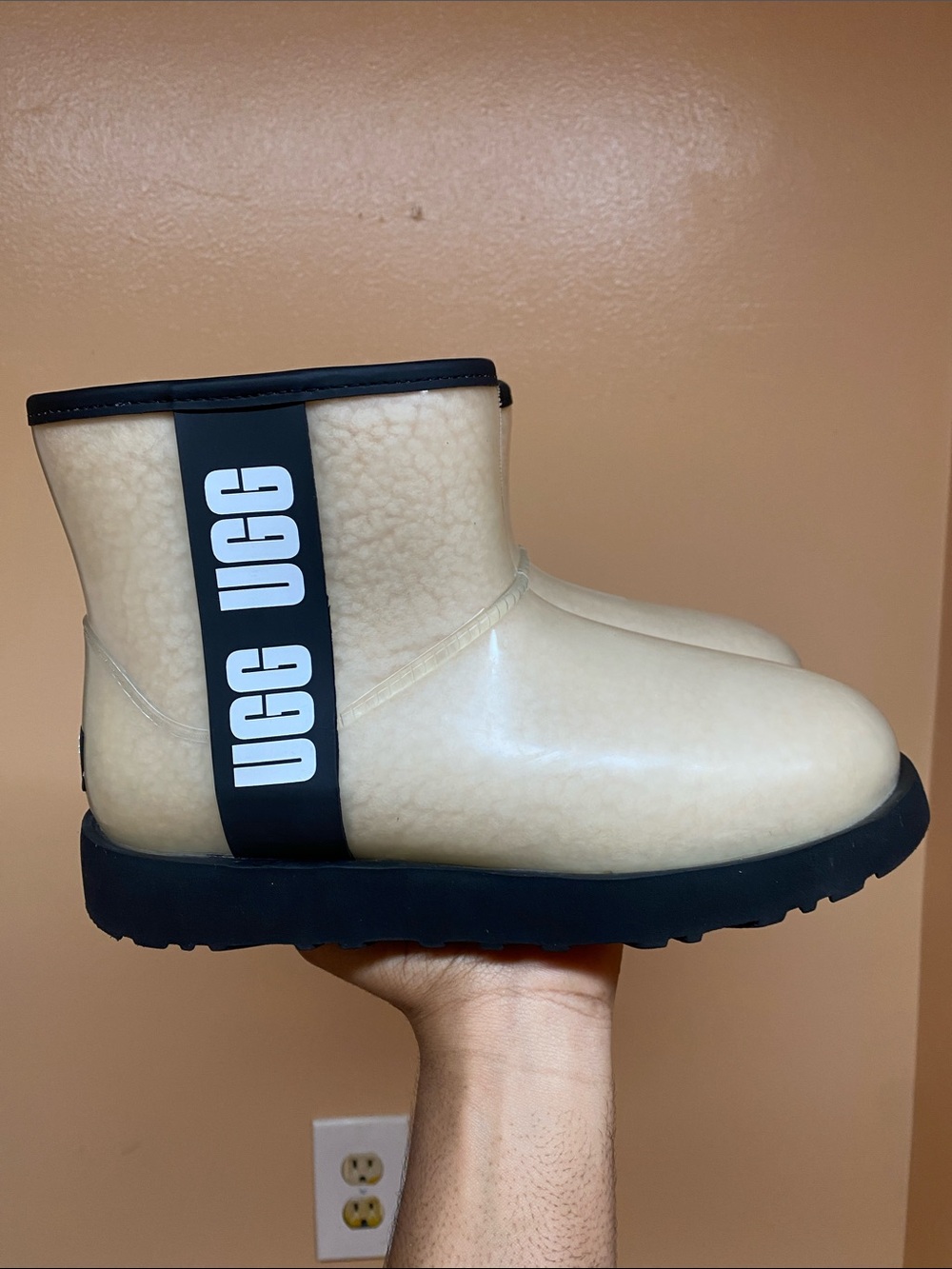 UGG Classic Clear Mini Women’s Waterproof Boots "Natural/Black" Size 8